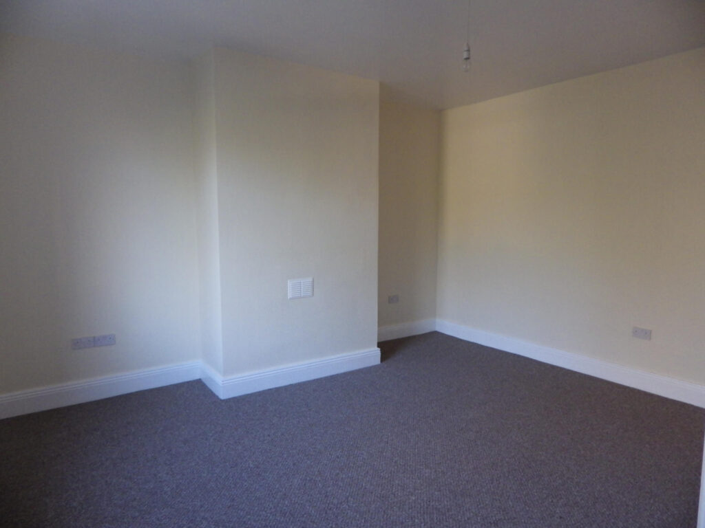 Front Bedroom Post Decoration