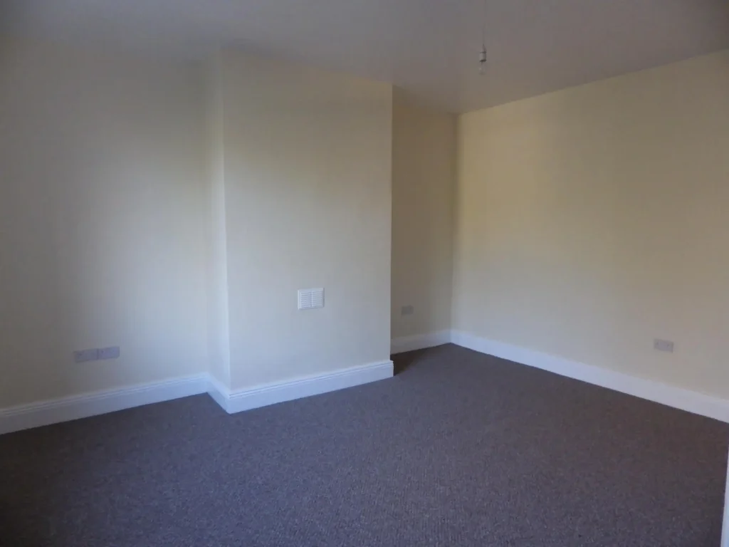 Front Bedroom Post Decoration